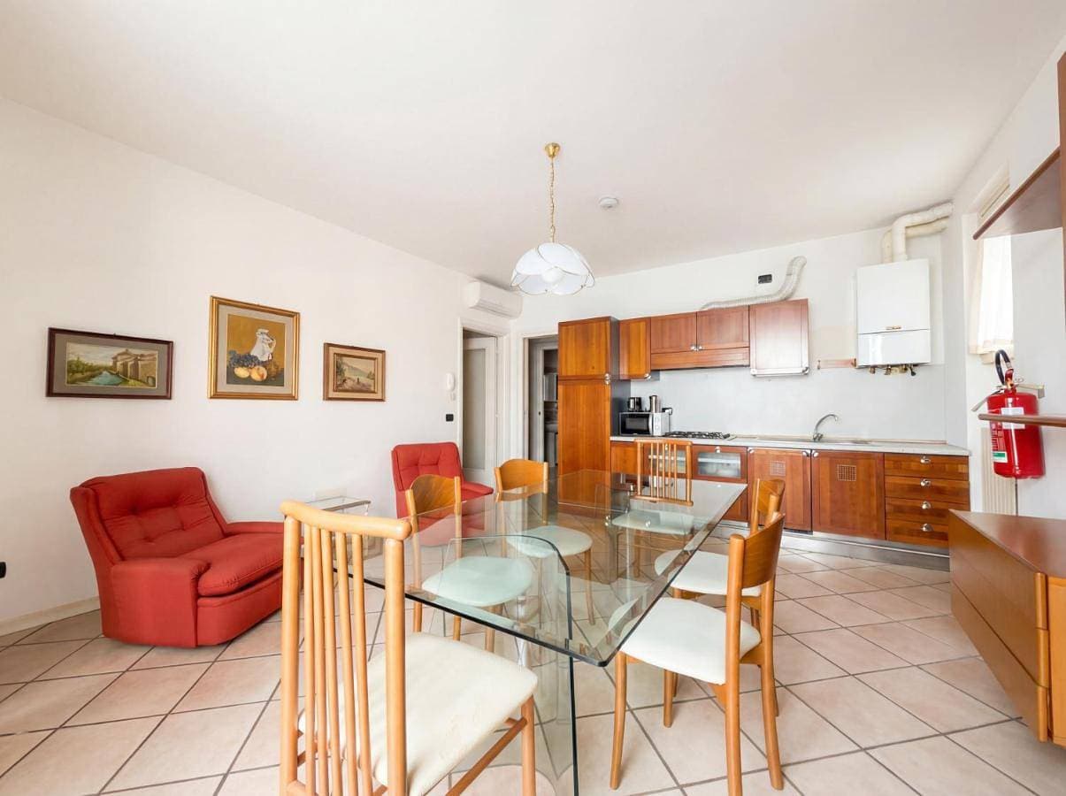 Central Duplex in Iseo - 2 Bedrooms - Private Parking & WiFi 1