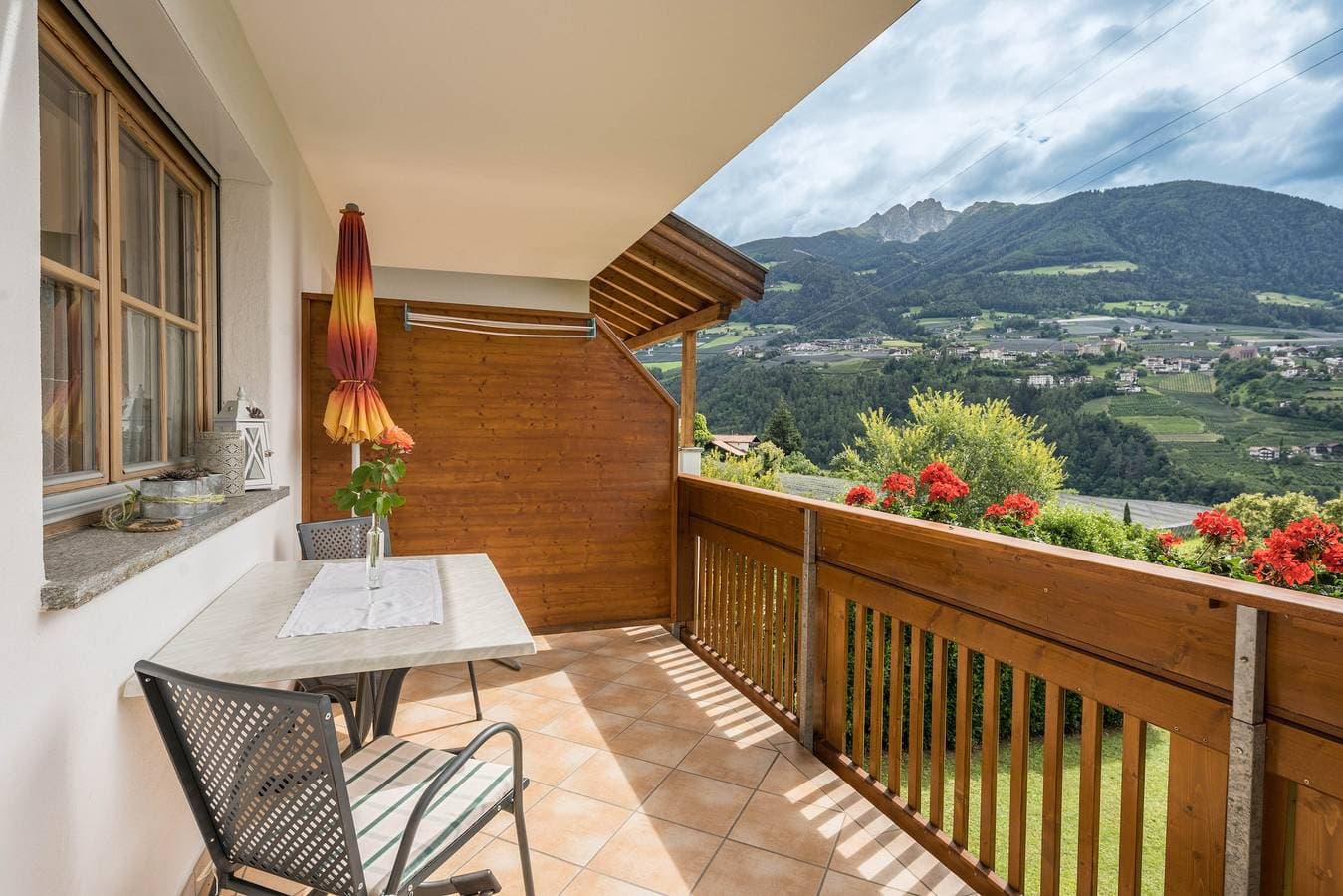 Foto 9 von 23: Ferienwohnung "Tischlerhof" mit Bergblick in Tirol mit voll ausgestatteter Küche