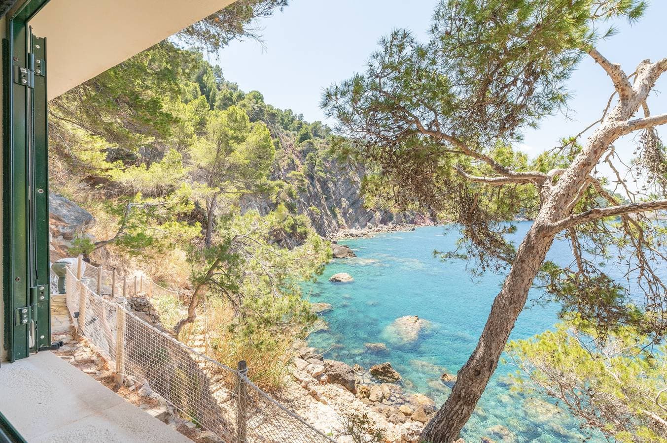 Foto 3 von 42: Ferienhaus 'Villa Banyalbufar' in Strandnähe mit herrlichem Meerblick
