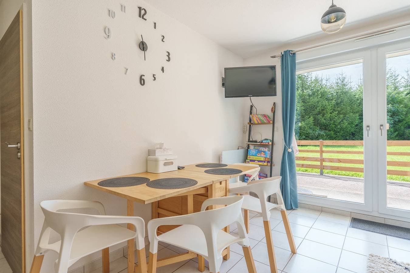 Foto 8 von 15: Ferienwohnung für 4 Personen mit Terrasse