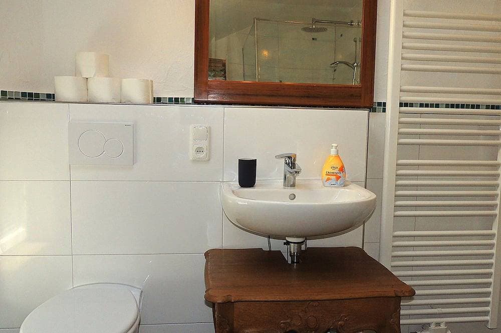 Foto 11 von 27: Schöne grosse renovierte Ferienwohnung mit 3 Schlafzimmern