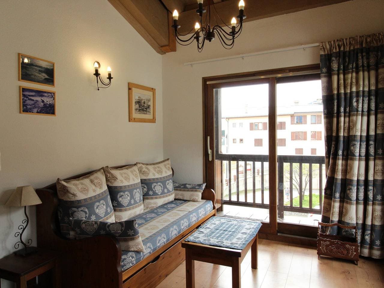 Foto 3 von 16: Geräumige Wohnung für 6 Personen in Aussois mit Balkon