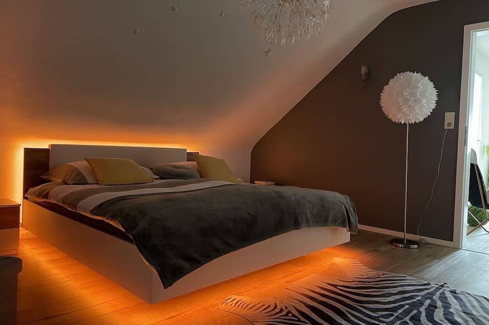 Foto 3 von 26: 4-Sterne Ferienwohnung (100qm) mit Balkon, Loggia und Garten