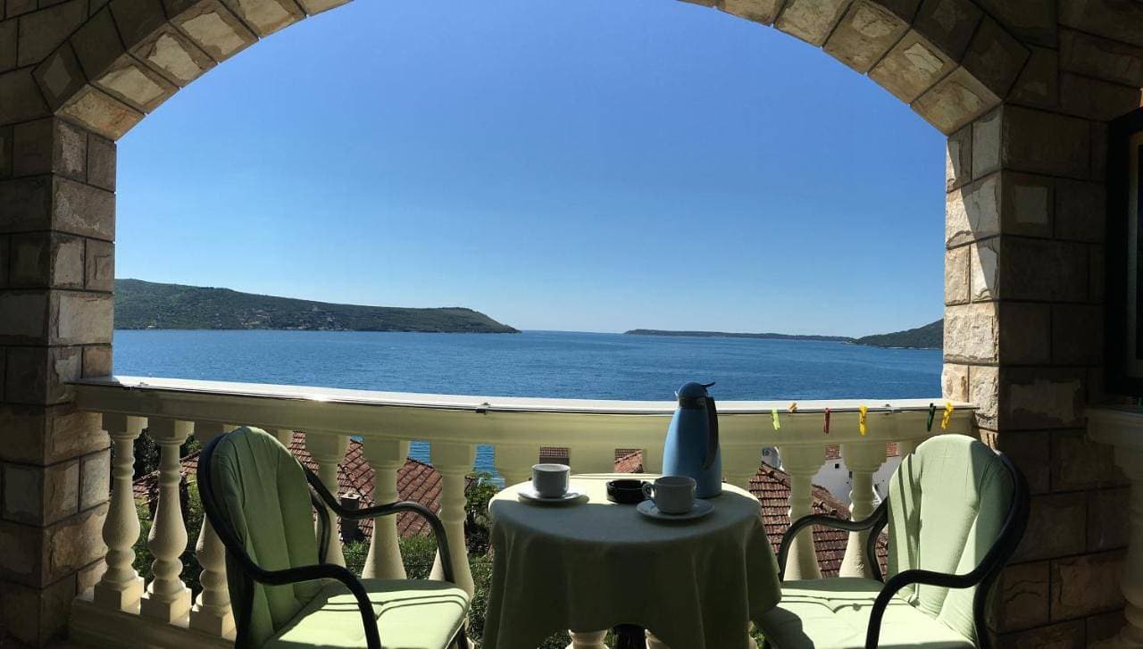 Garni Hotel Bokeška Noć 1