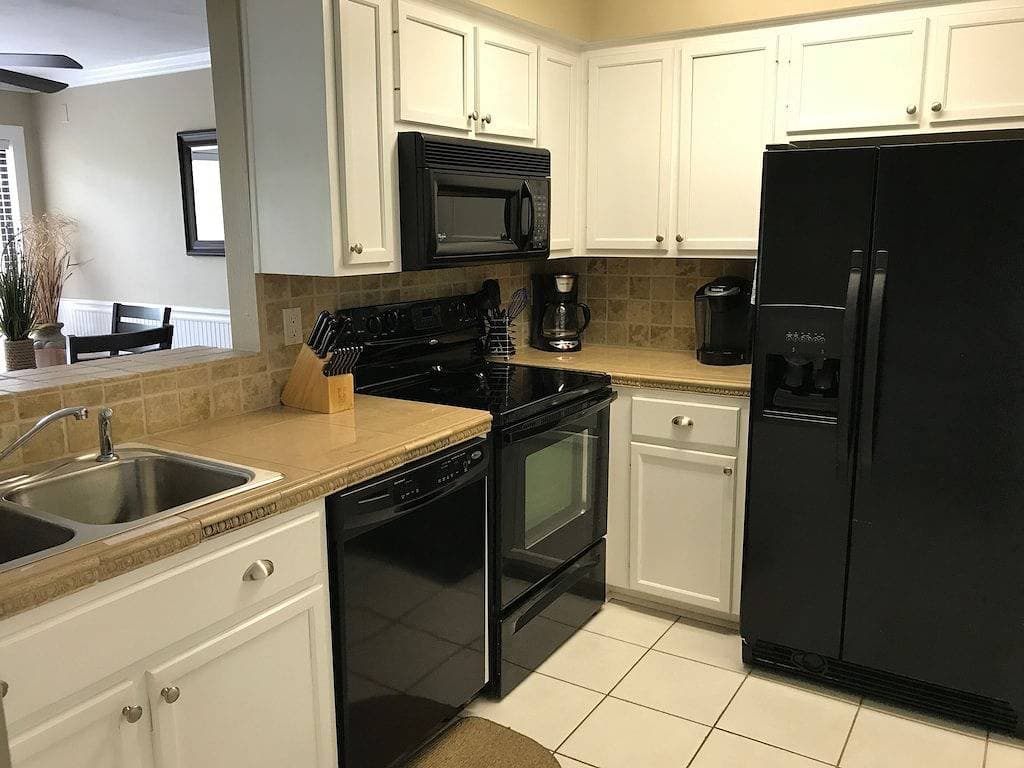 Foto 2 von 45: 9 / 2-9 / 6 Next Available⭐️Best Location & Views⭐️Bernards Landing⭐️Next 2Pool