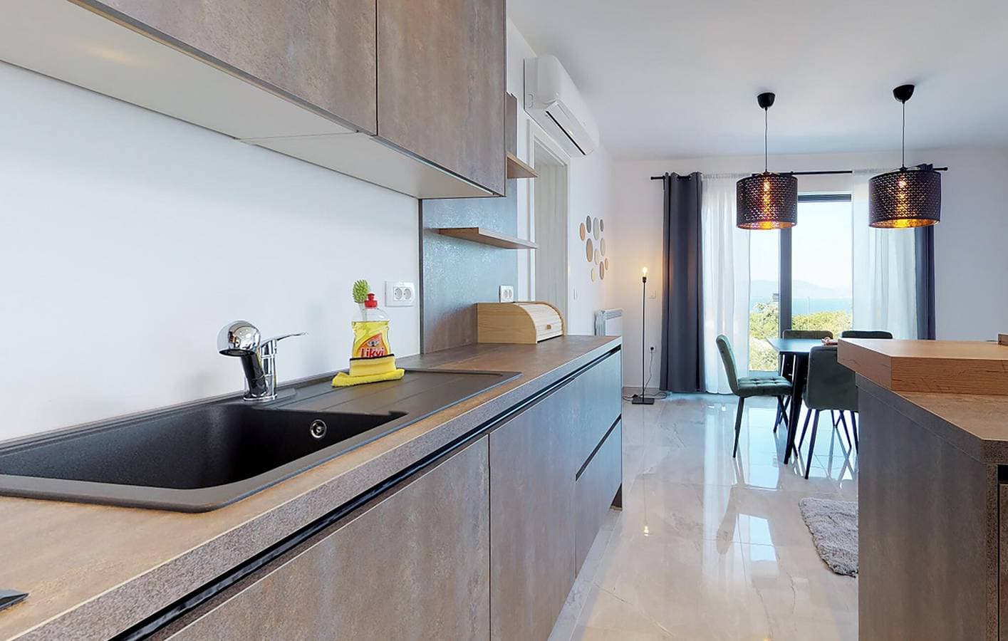 Foto 12 von 30: Wunderschöne Ferienwohnung mit Meerblick und Terrasse in Strandnähe