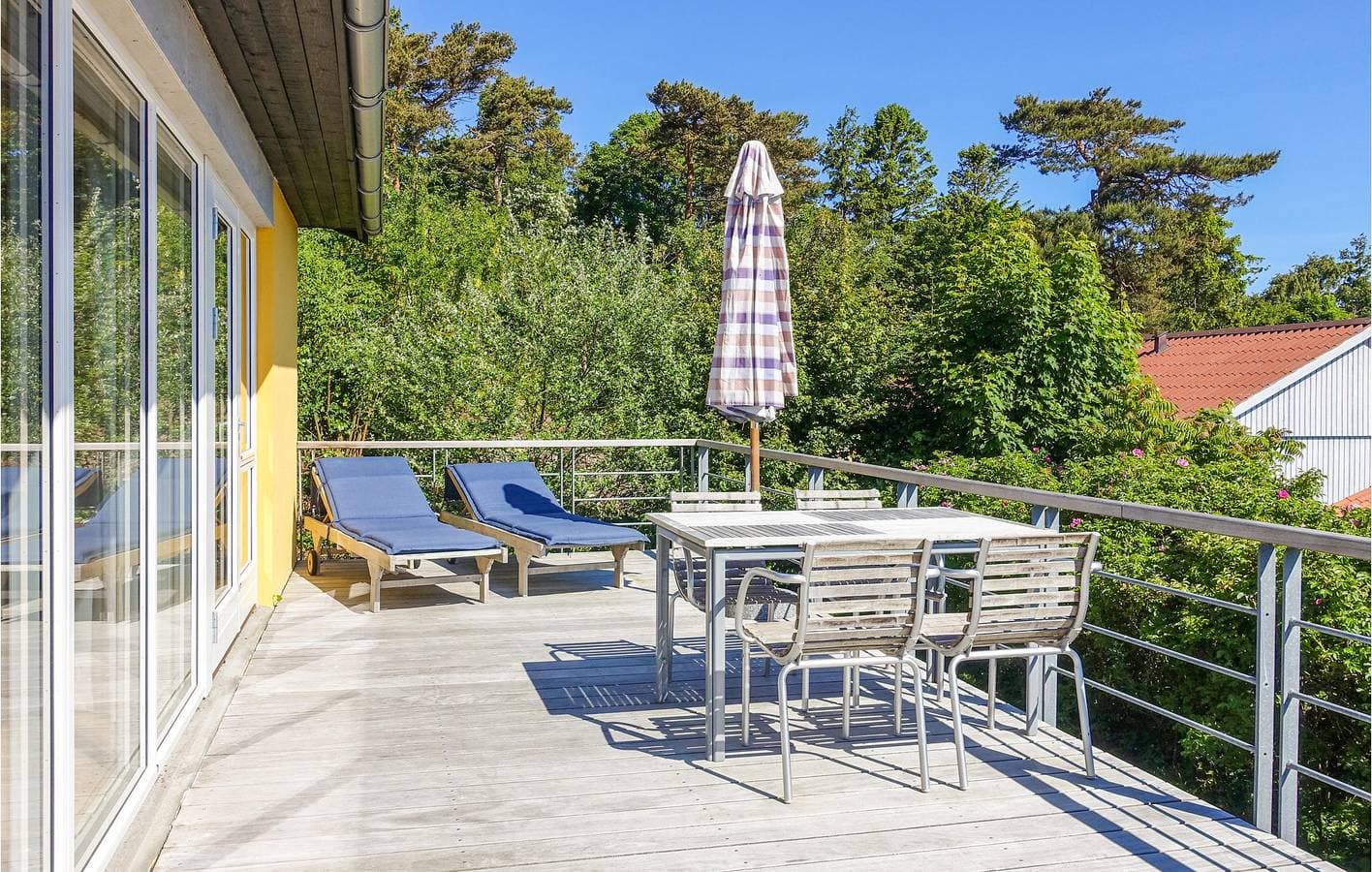 Foto 8 von 34: Ferienhaus für 4 Personen mit Terrasse