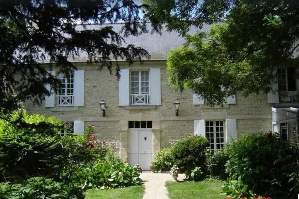 Tracy sur Mer. Charming renovated residence for up to 12 people 1