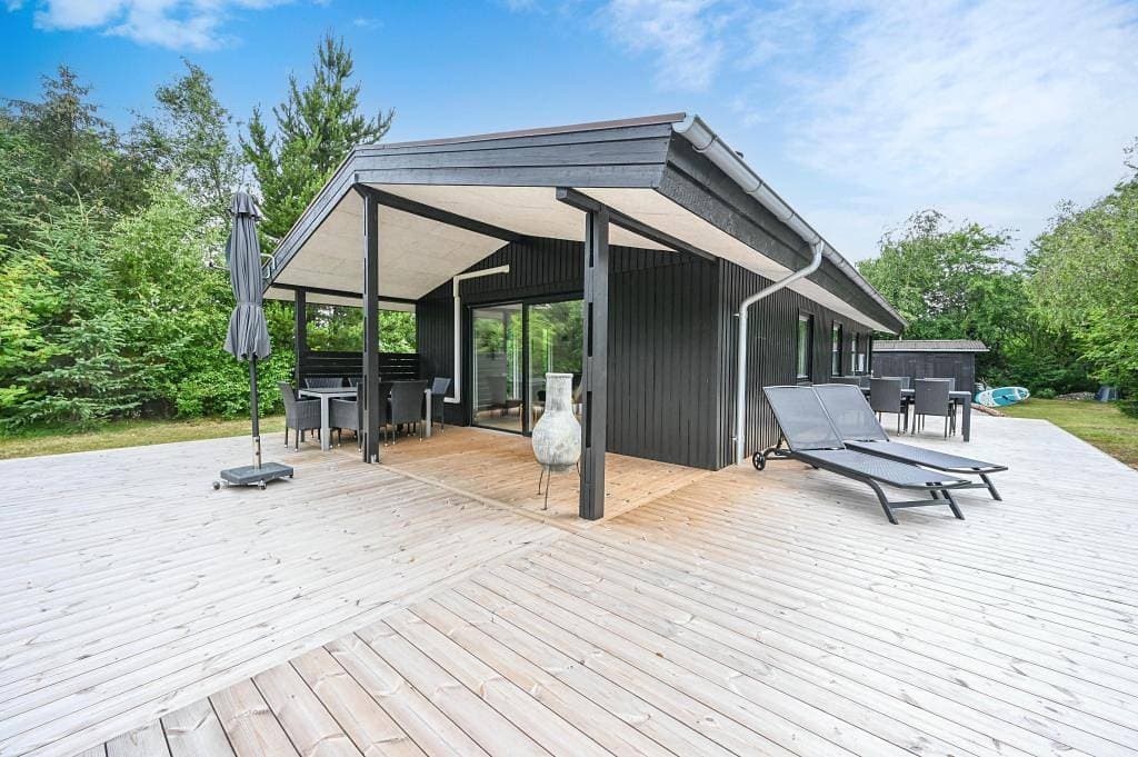 Wohnen am Fjord mit wunderschöner Holzterrasse 1