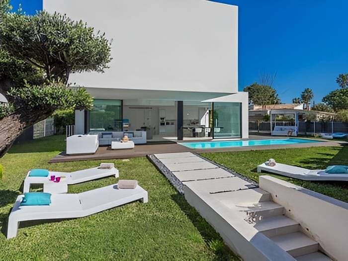 Foto 4 von 23: Luxusvilla mit Pool und 100 m vom Strand entfernt