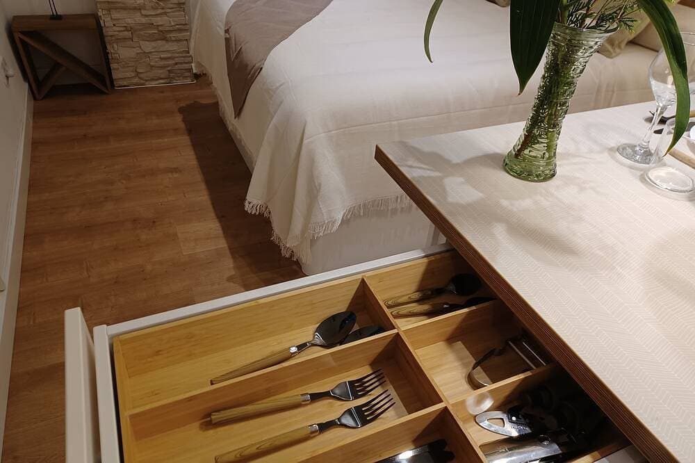 Foto 12 von 30: Fantastic central and romantic studio 5 min. from the beach-Wifi-Aire Acon.