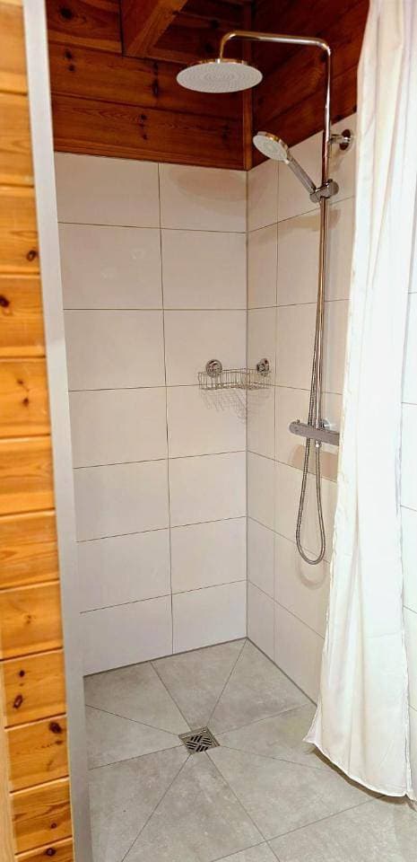 Foto 12 von 35: Three-Bedroom House