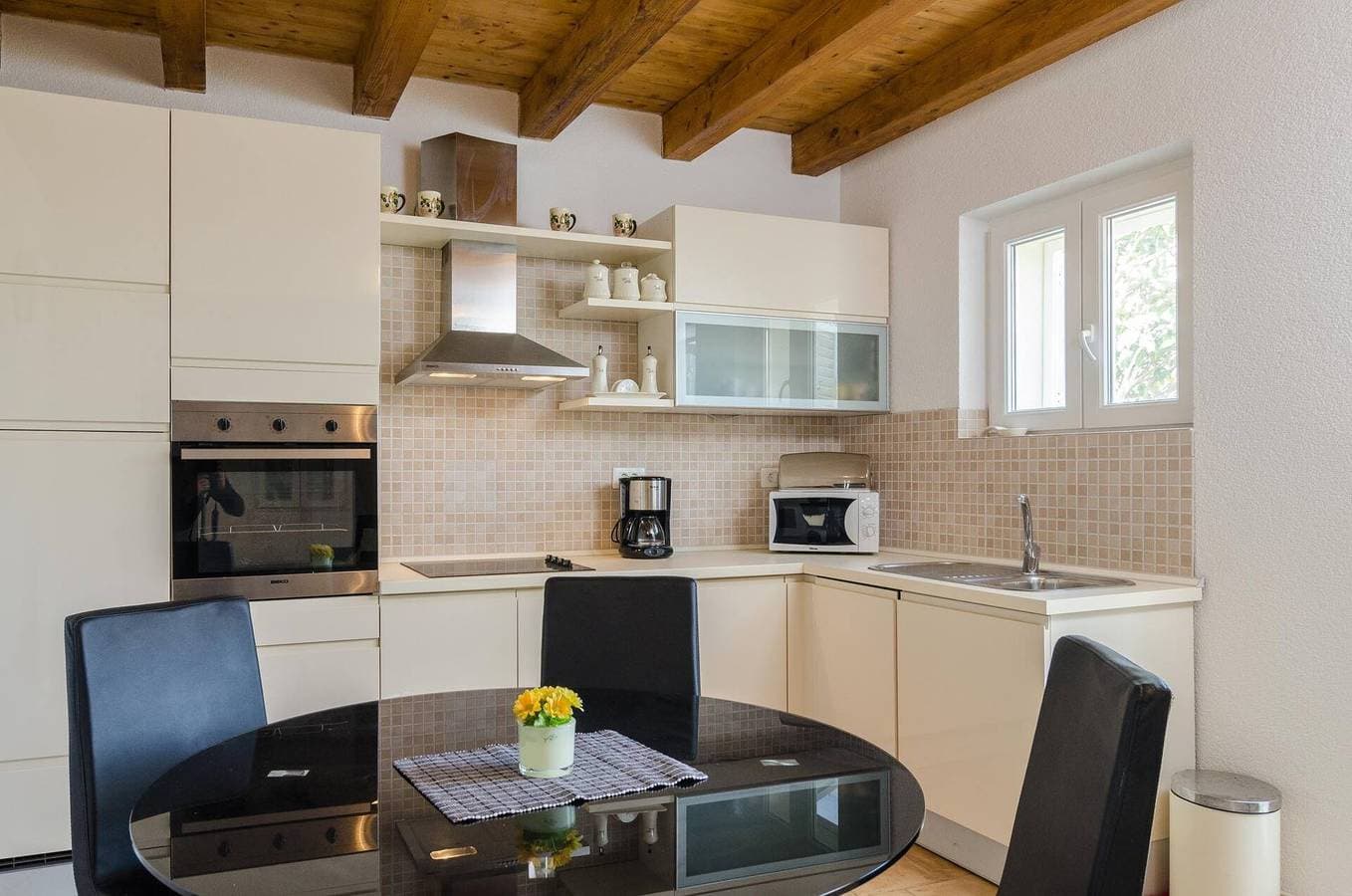 Foto 3 von 22: Ferienhaus für 5 Personen mit Balkon/Terrasse
