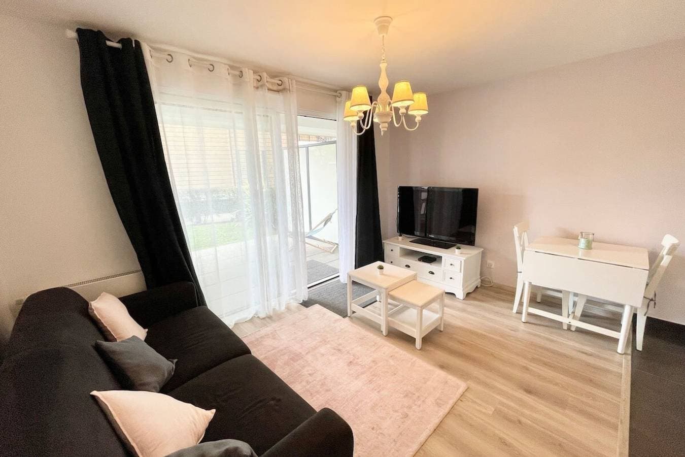 Foto 9 von 24: Ferienwohnung für 4 Personen mit Balkon