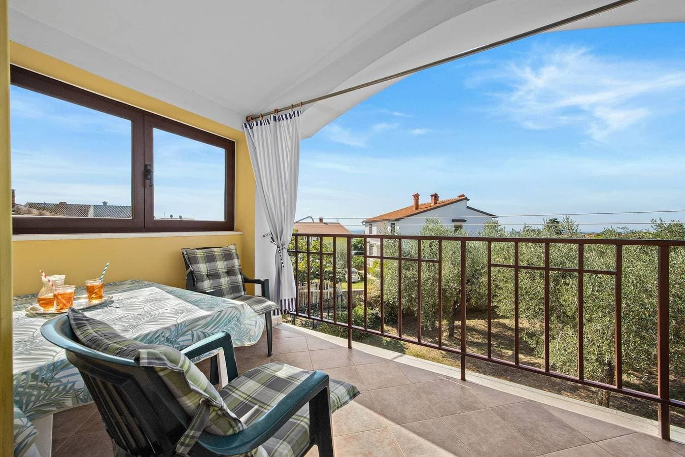 Apartment Tedi with Sea View 1