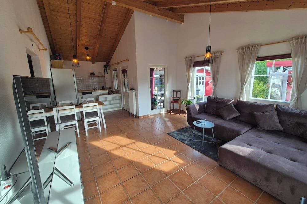 Foto 8 von 17: Rotes Schwedenhaus Haustierfreundlich !