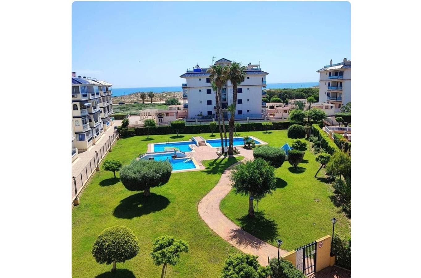 Foto 3 von 31: Apartment mit Poolblick, 500 m vom Strand entfernt