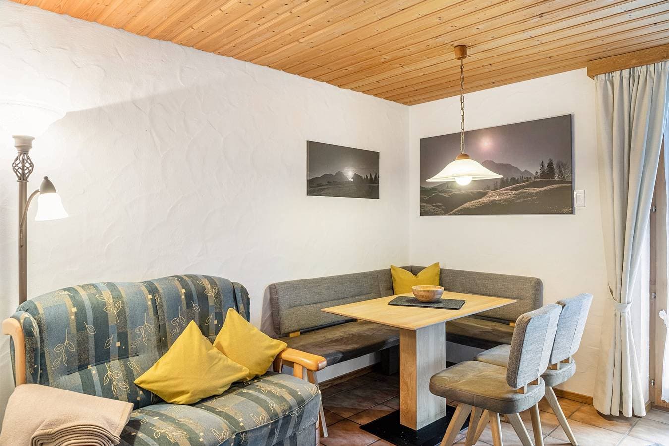 Foto 5 von 27: Studio 'Burgberg' mit Bergblick, Balkon und Wi-Fi