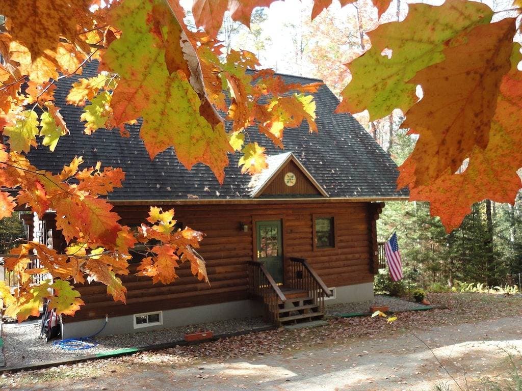 Foto 6 von 13: Blockhaus in Waldlage mit Lake Privileges @ Mountain Lakes Community