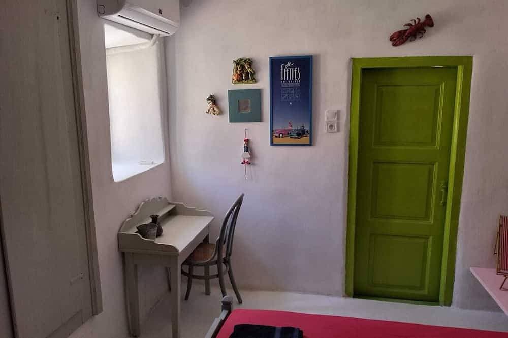 Foto 7 von 24: Cycladic house, swimming pool, 10-minute walk to the beach