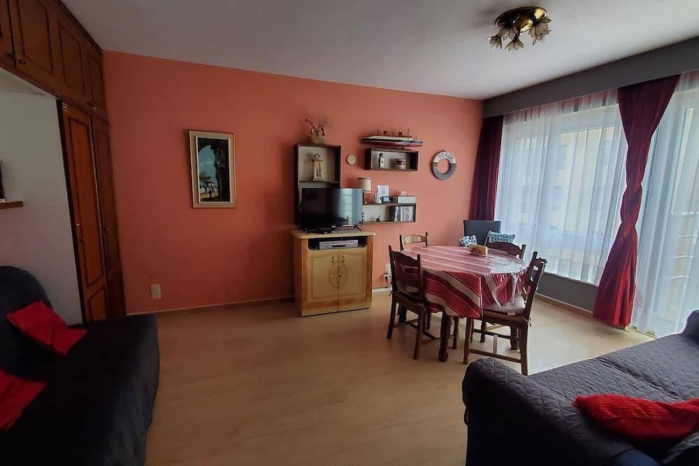 Foto 9 von 22: Pleasant studio with side sea view