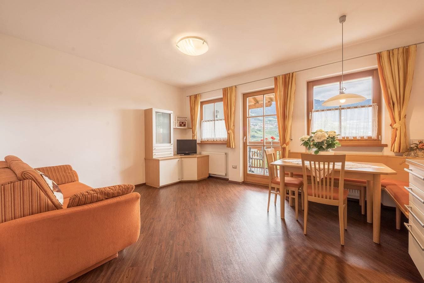 Foto 10 von 20: Gemütliche Ferienwohnung "Tischlerhof - Typ B mit Balkon" mit WLAN