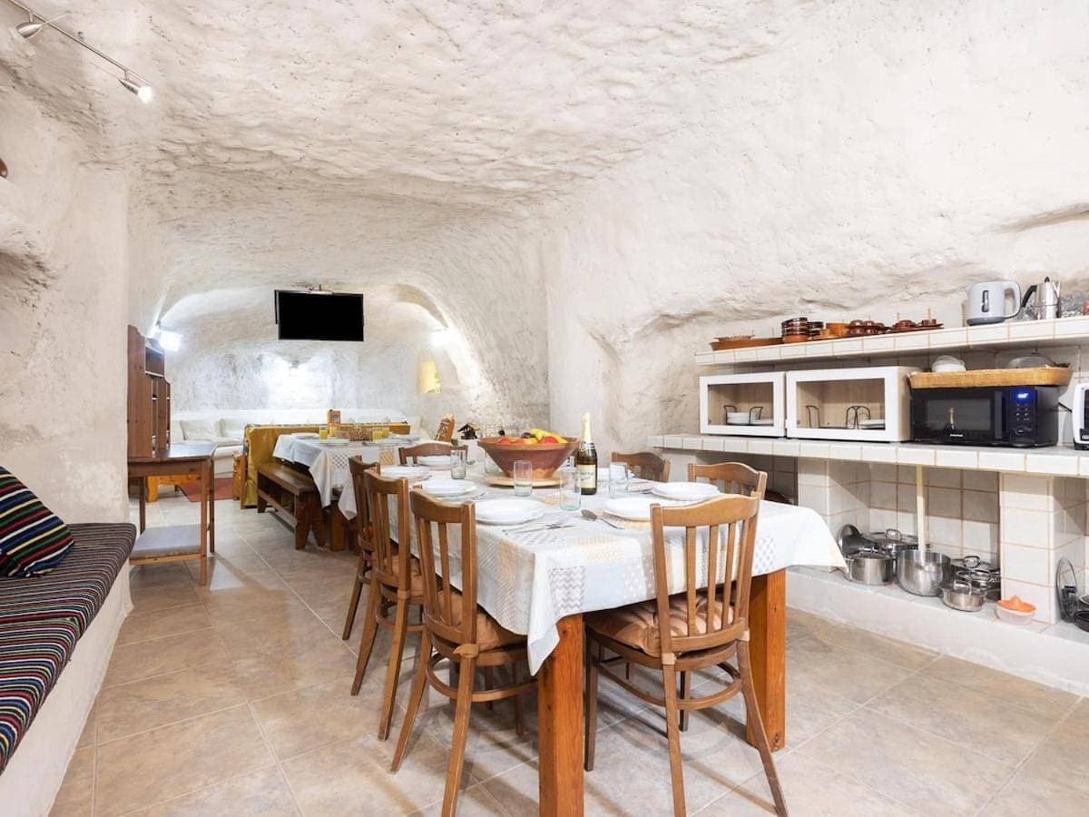 Lightbooking Casa cueva Las Teresitas Tenerife 1