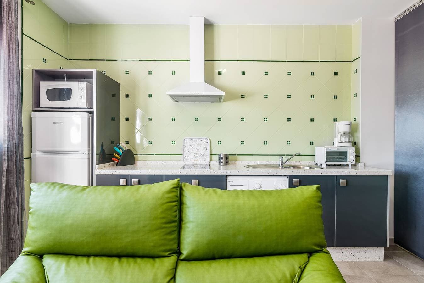 Foto 4 von 23: Modern, mit Dachterrasse und in unmittelbarer Nähe zum Strand - Apartamento La Caracola