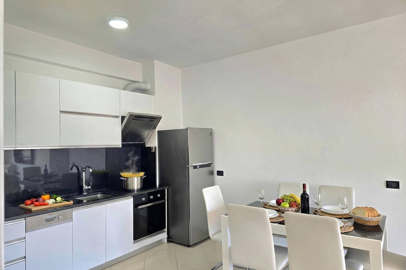Foto 5 von 21: Brisa Del Mar Beachfront Apartment 116