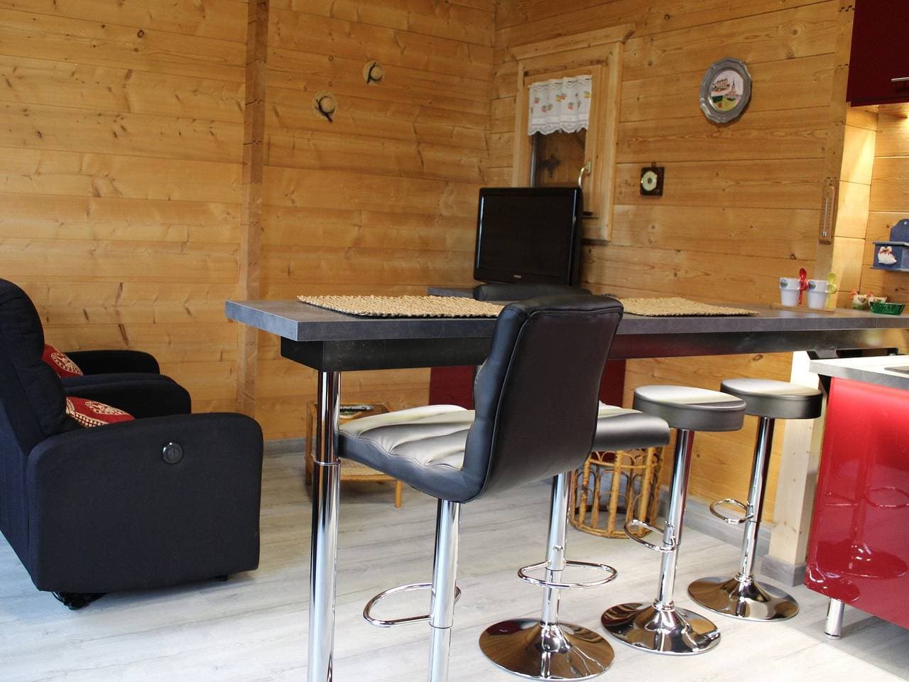 Foto 8 von 26: Gemütliches Chalet mit Garten, Parkplatz und Ev-Ladestation am Tor zu den Vogesen
