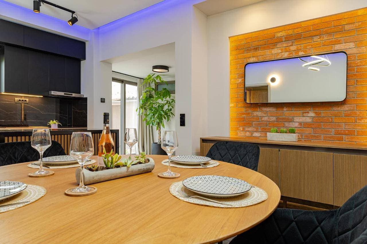 Foto 5 von 5: Two-Bedroom House with Hot Tub