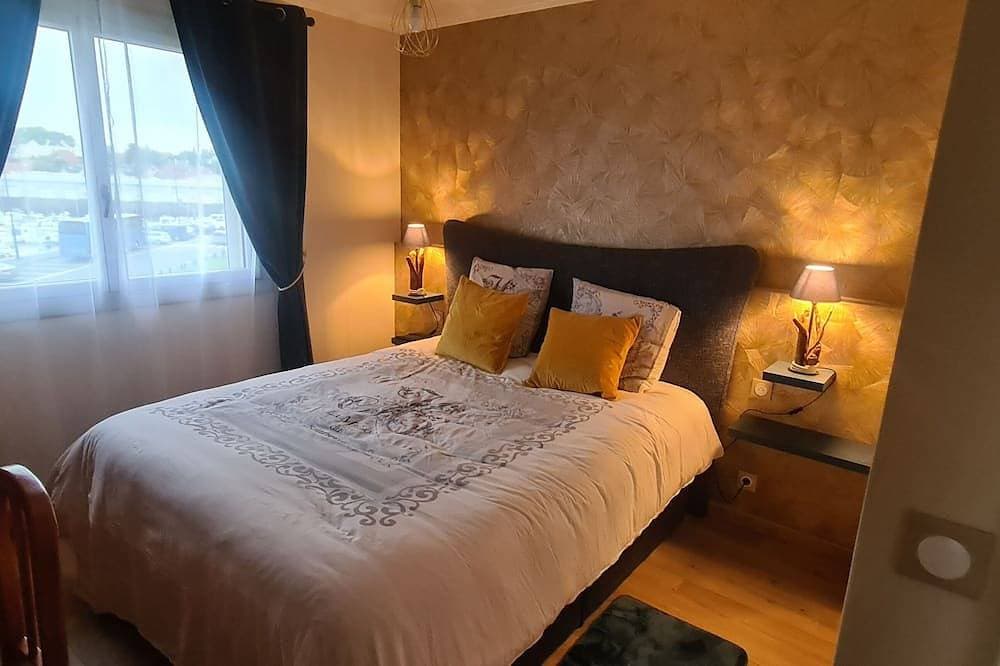 Foto 2 von 30: Le Panoramic - 180° sea view & port - Balcony - Elevator - Garage - Waterfront