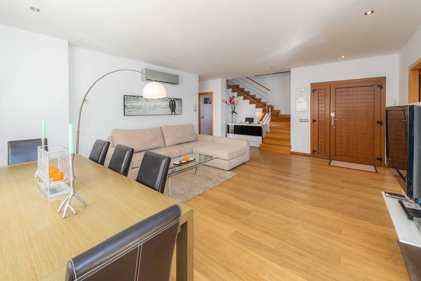 Foto 10 von 41: Fantastische Villa mit Pool, Dachterrasse, Klimaanlage und WLAN