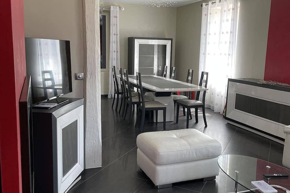 Foto 9 von 30: Grande Maison Familiale Avec Piscine