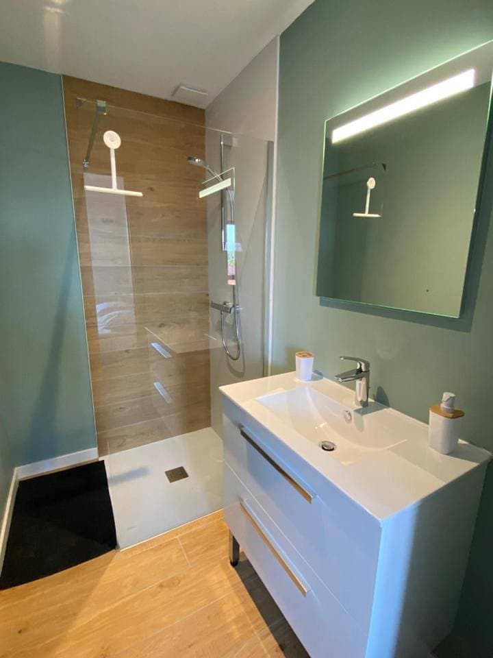 Foto 7 von 28: Three-Bedroom Apartment