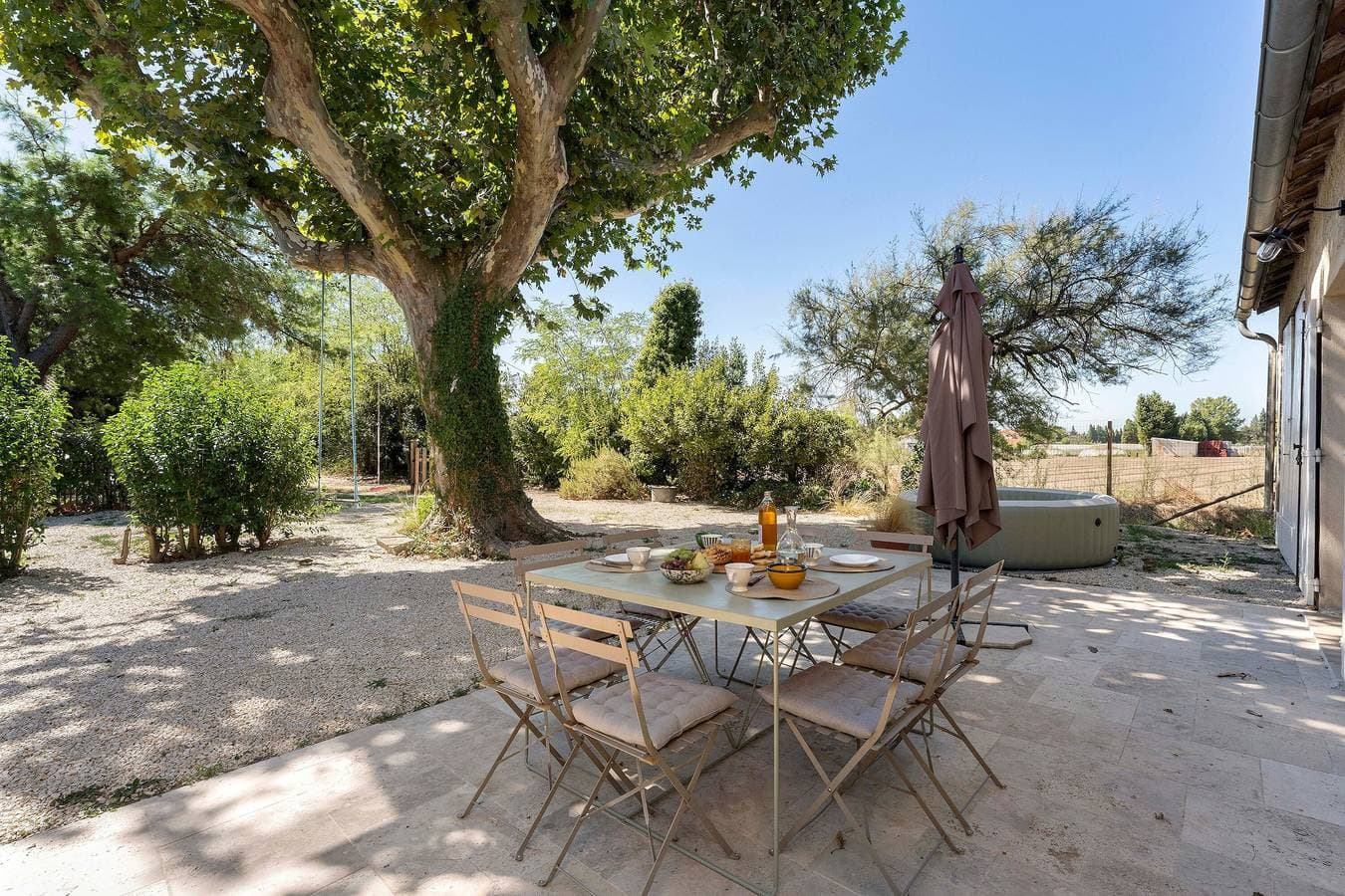 Foto 3 von 33: Mas de la Roubine mit Garten, Klimaanlage, Spa und WLAN