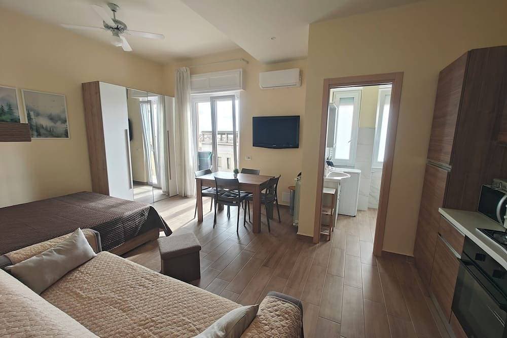 Foto 2 von 22: Terrae Balcony (Central Sicily Loft) Modern, high-tech studio apartment in Caltanissetta.