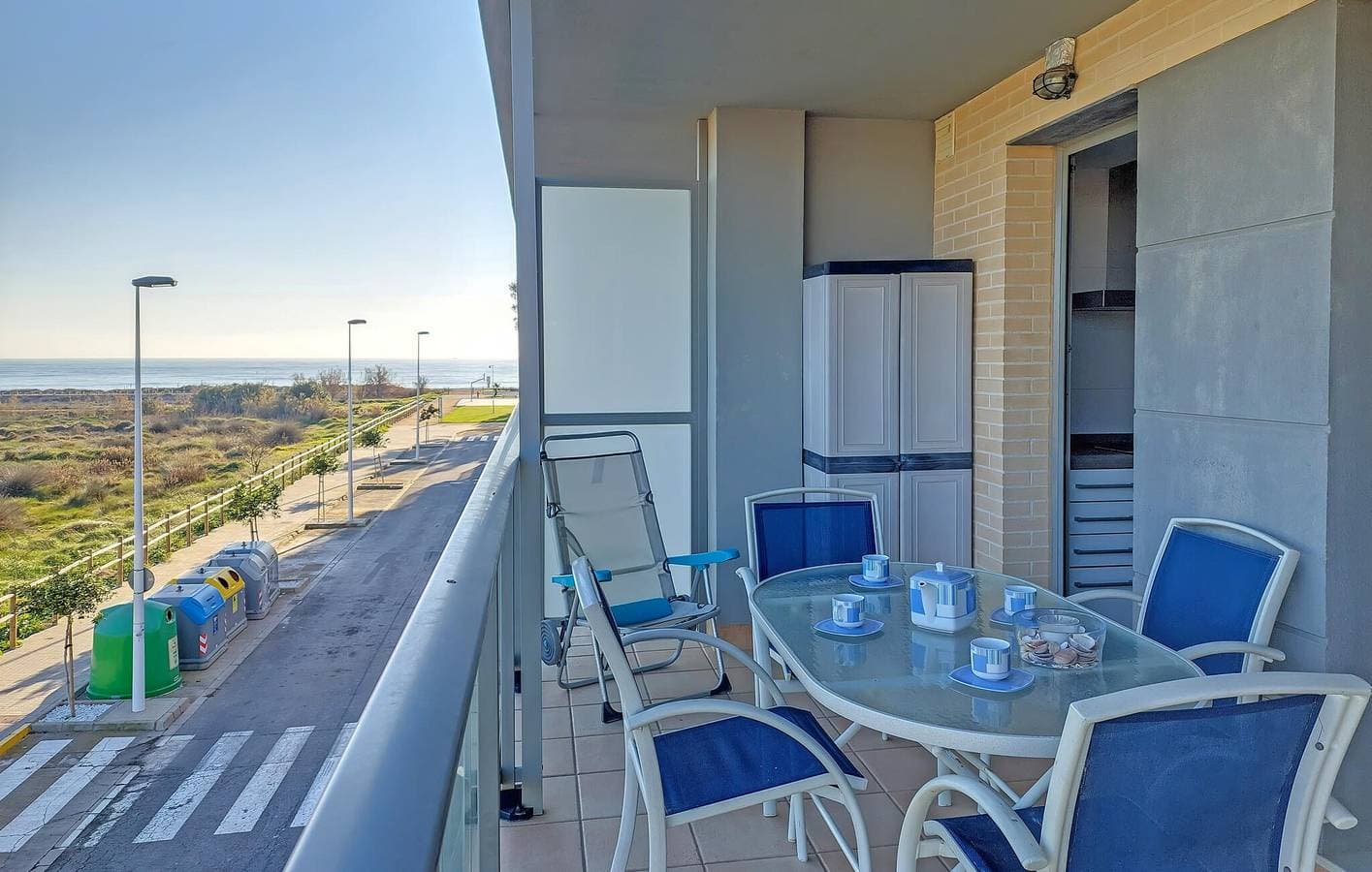 Foto 12 von 23: Rückzugsort mit Meerblick, Pool und Parkplatz - Playa Masbó 2km