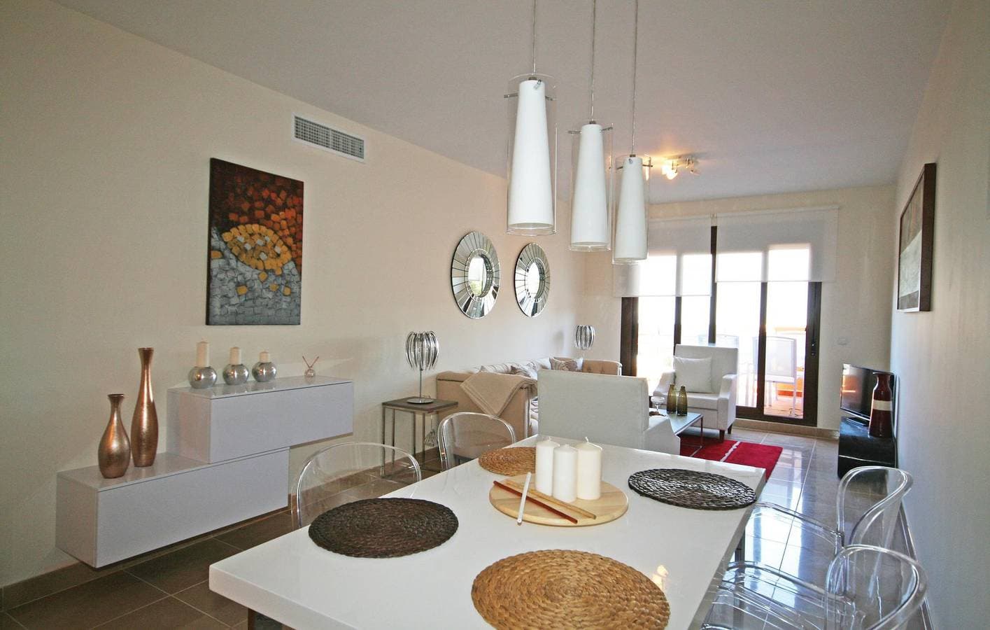 Foto 3 von 24: Apartment mit Meerblick, Pool und Parkplatz