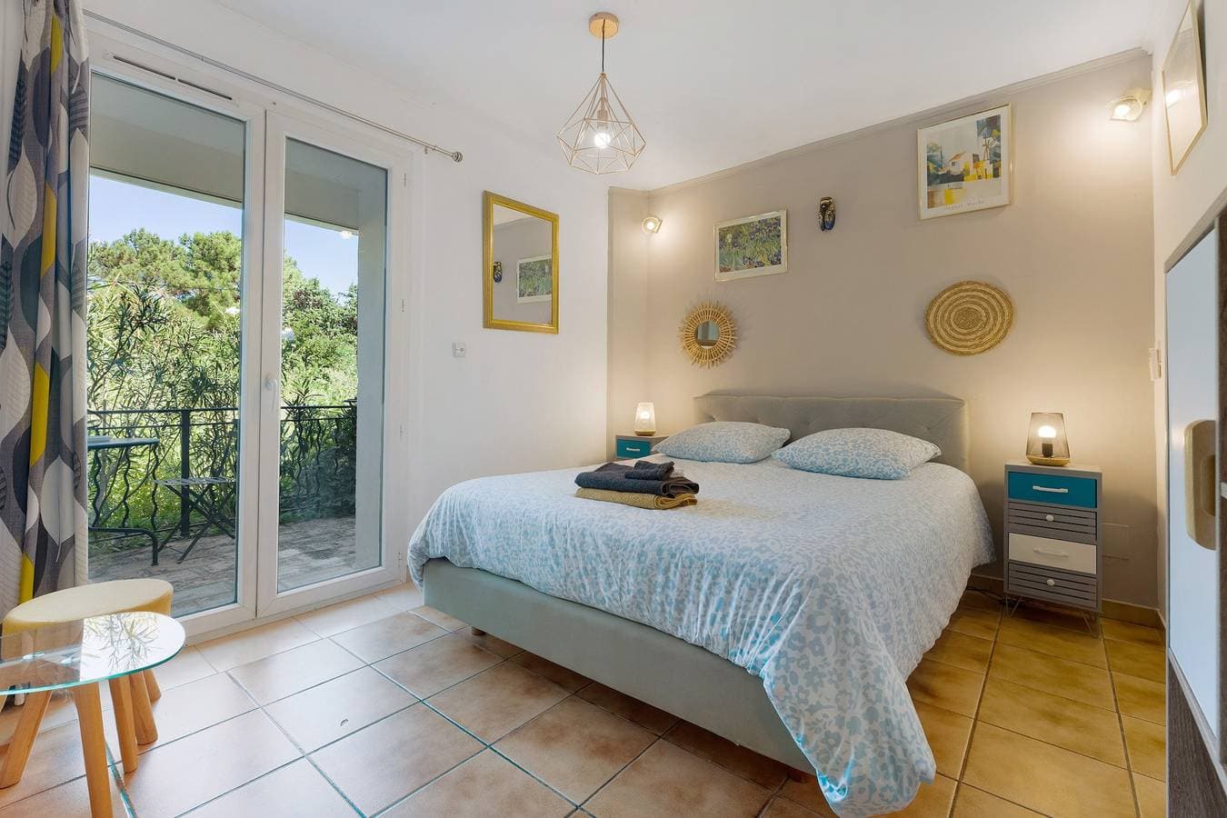 Foto 9 von 22: Ferienhaus "Gite L'Embellido" mit privater Terrasse, WLAN und Klimaanlage