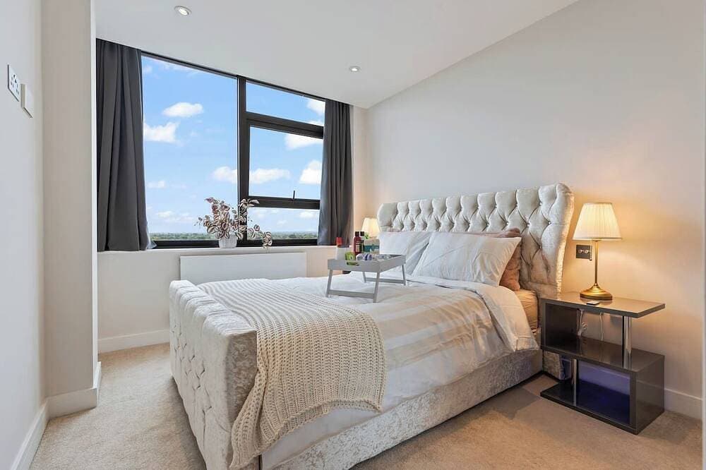 Foto 3 von 27: Heathrow Apartment Sleeps 4