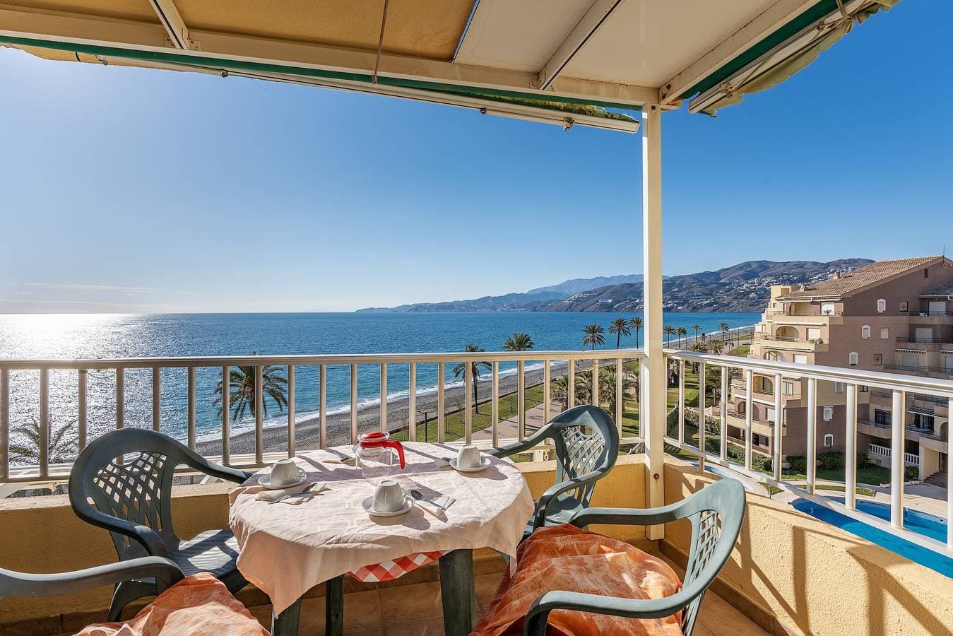 Foto 11 von 35: Ferienwohnung 'Bonito Apartamento Frente Al Mar' mit Meerblick, WLAN und Klimaanlage
