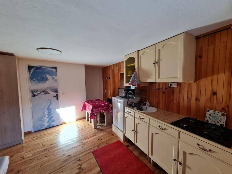 Foto 4 von 12: One-Bedroom Apartment