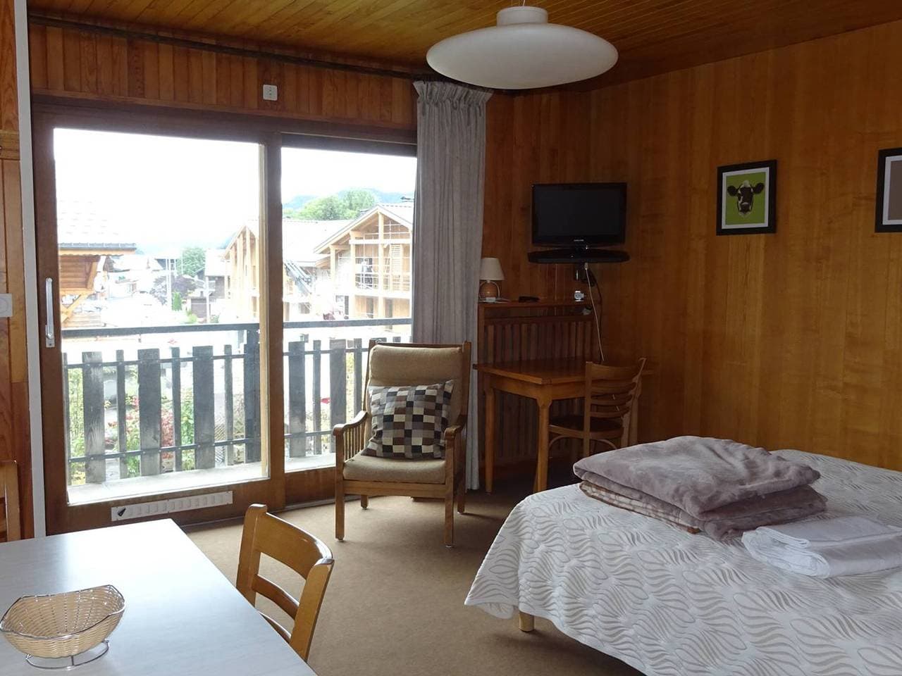 Foto 3 von 12: Zentrales Studio für 2 Pers. mit WIFI, Bettwäsche, Handtüchern und Balkon – Les Gets