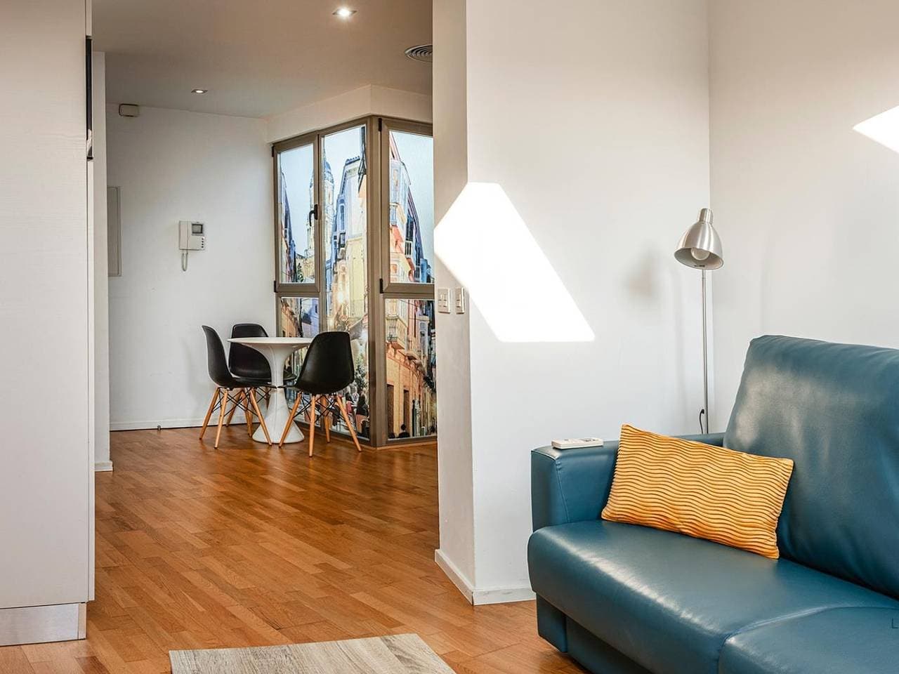 Foto 5 von 23: Ferienwohnung für 3 Personen mit Balkon/Terrasse