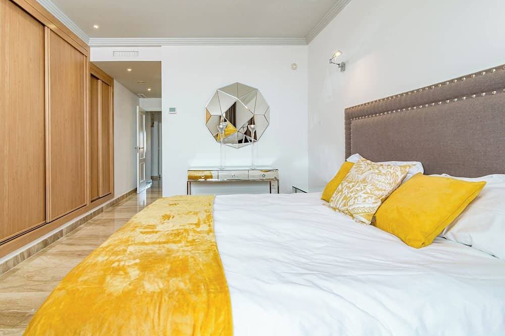 Foto 4 von 30: Luxury and spacious 3-bed Penthouse apartment in fabulous Gualdalmansa