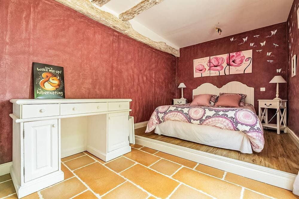Foto 4 von 30: Gorgeous home in Villamblard