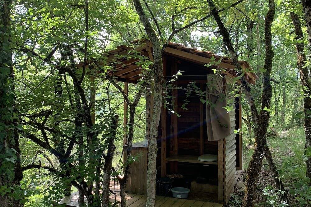 Foto 10 von 12: L'Hermitage, an old stone shepherd's hut