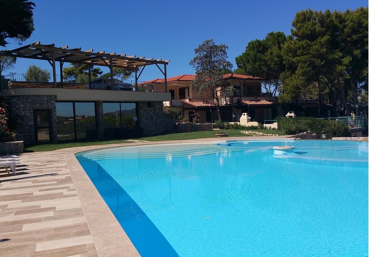Foto 3 von 38: Villa für 8 Personen mit Pool
