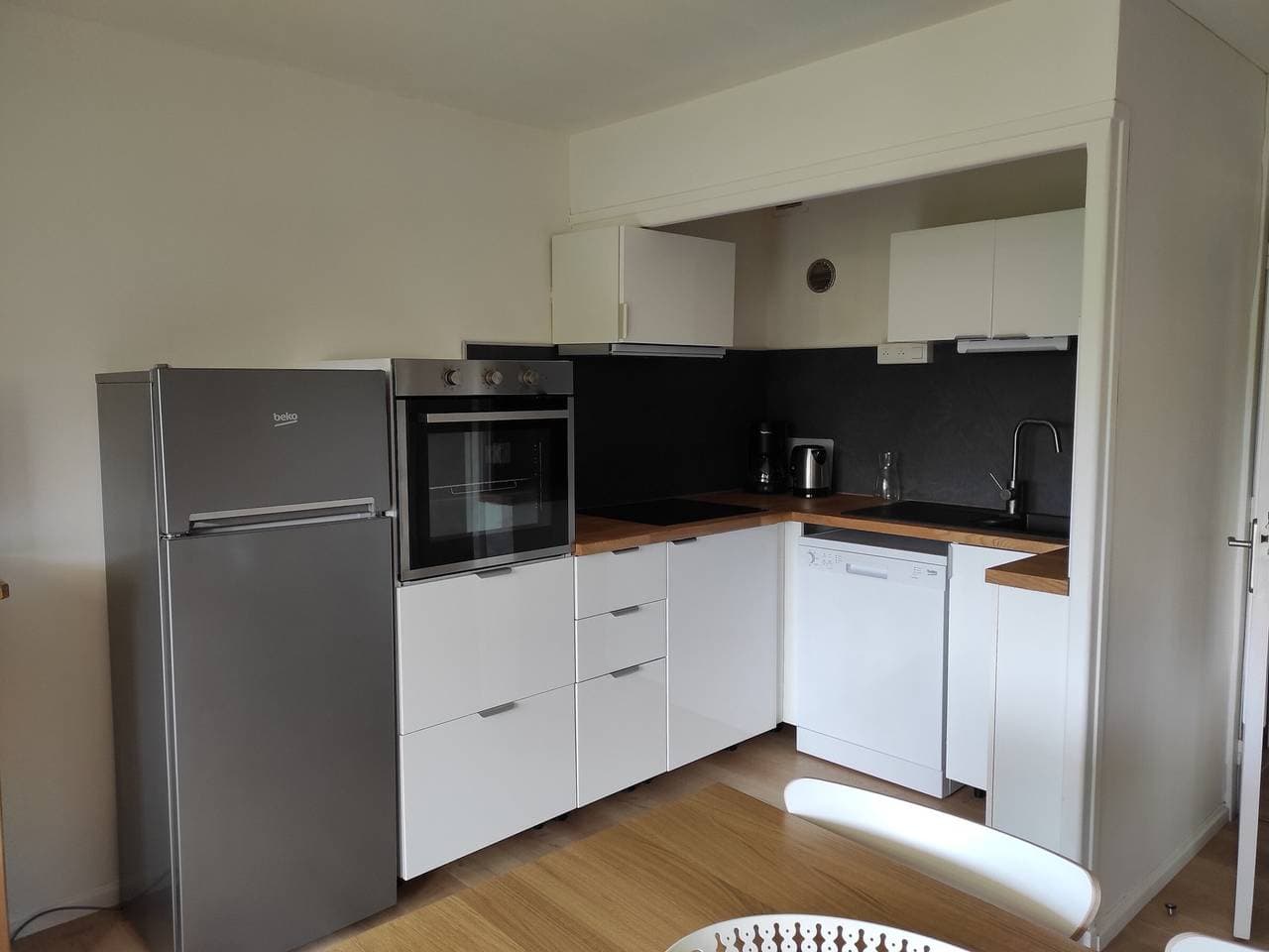 Foto 4 von 12: Charmante renovierte Wohnung 47m², 4 Pers, nahe Pisten, Parkplatz, WiFi